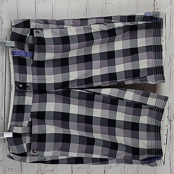 Lululemon Purple Gray Black and White Checkered Bermuda Shorts. Size 10. - Picture 1 of 9